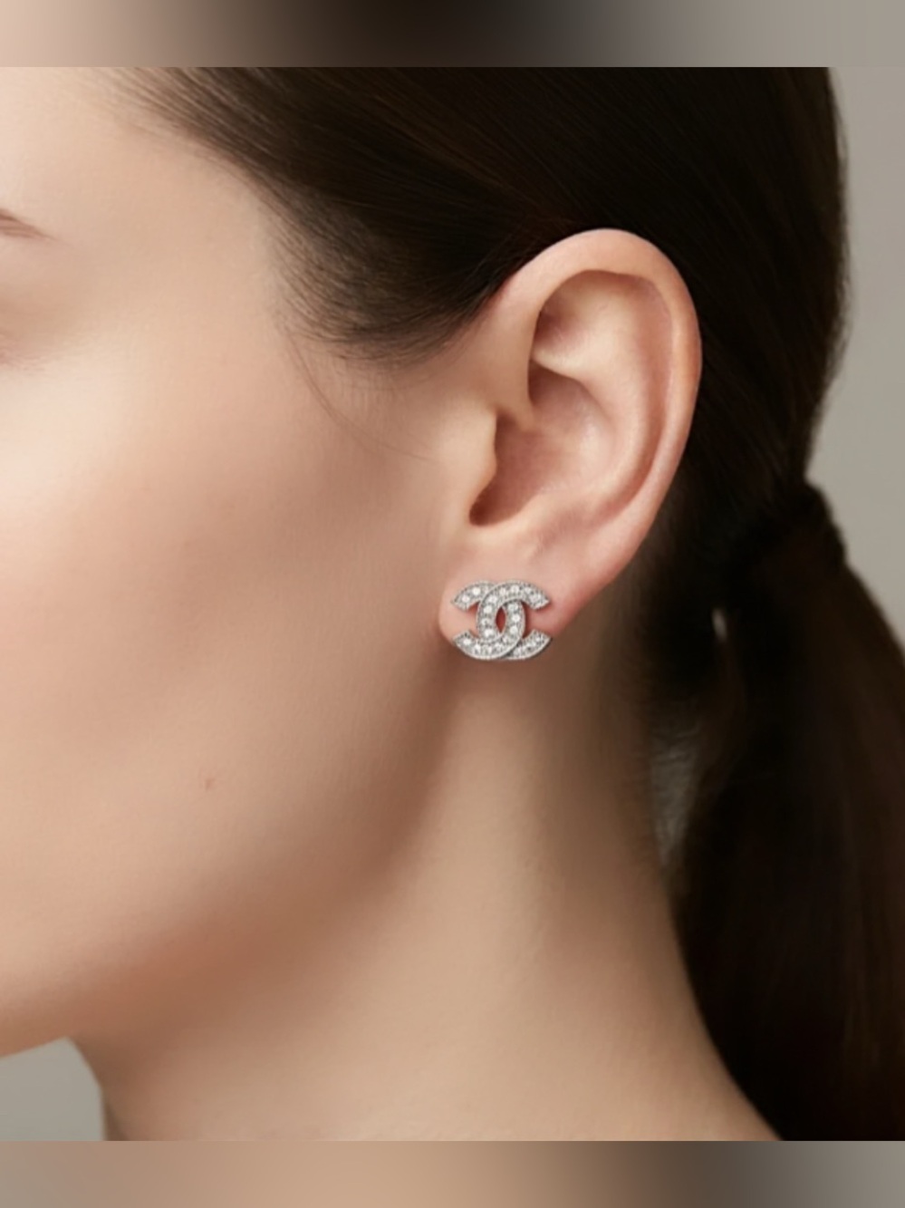 Rare Absolutely stunning crystal  cc earrings brand new, rare and collectible.